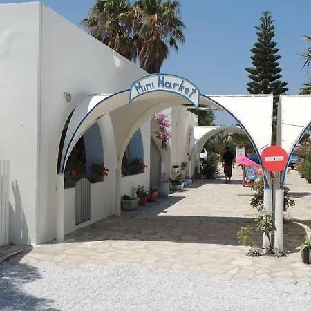Surfing Village Paros Ξενοδοχείο 3*