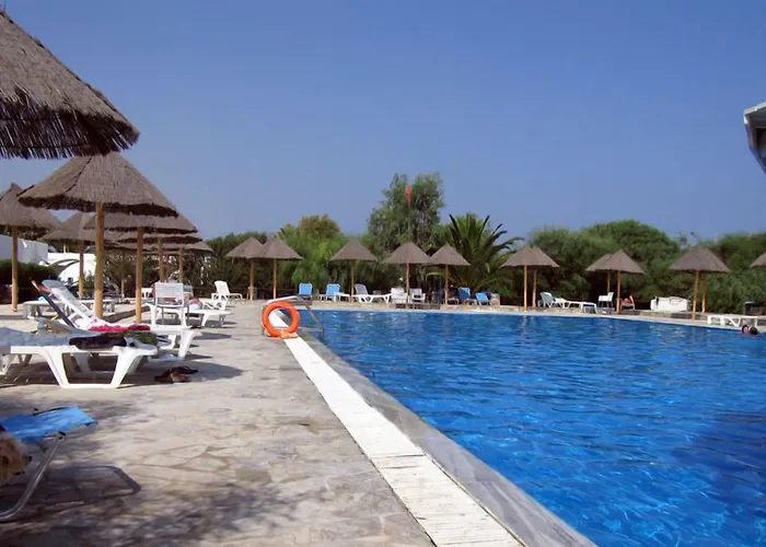 Ξενοδοχείο Surfing Village Paros 3*