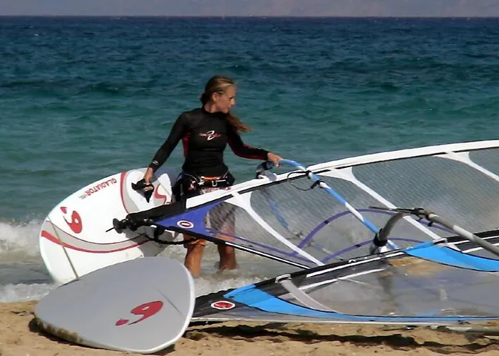 Surfing Village Paros Ξενοδοχείο 3*