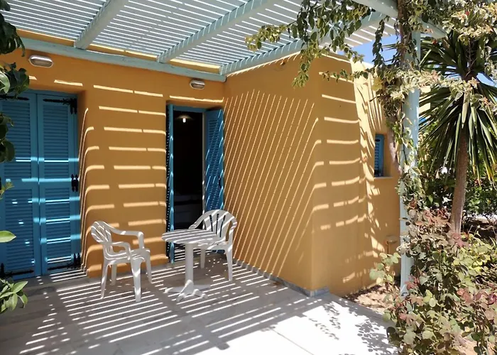 Surfing Village Paros Ξενοδοχείο 3*