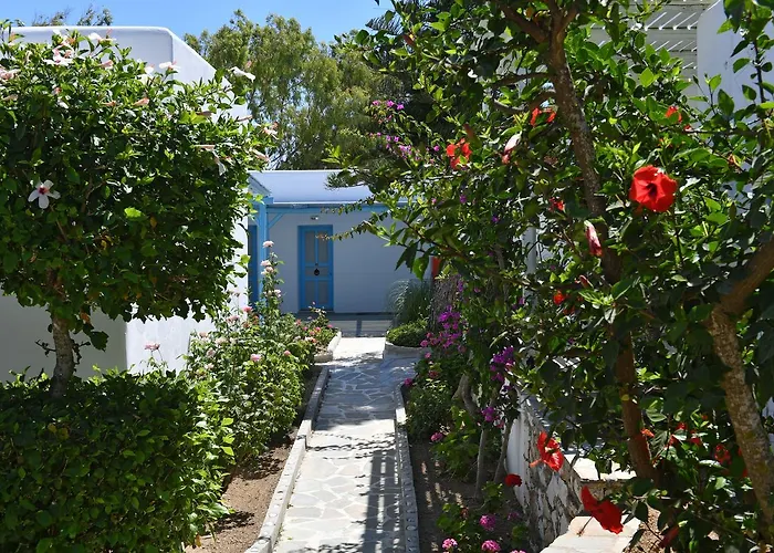 Ξενοδοχείο Surfing Village Paros 3*