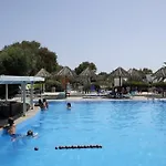 Surfing Village Paros Ξενοδοχείο Σάντα Μαρία