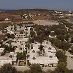 Surfing Village Paros Hotell 3*