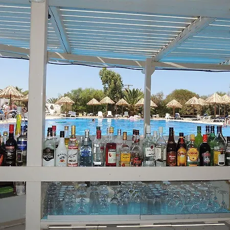 Surfing Village Paros 3* Santa Maria (Paros)