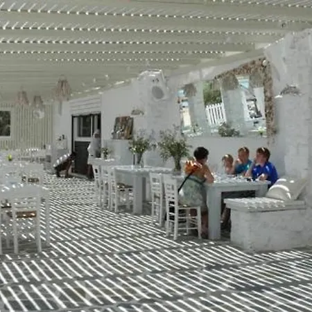 Surfing Village Paros Ξενοδοχείο