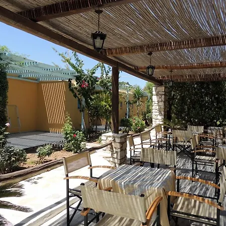 Surfing Village Paros 3* Santa Maria (Paros)