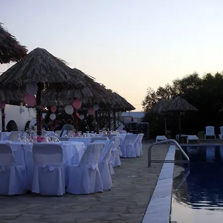 Hotell Surfing Village Paros Santa Maria (Paros)