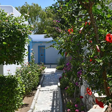 Ξενοδοχείο Surfing Village Paros 3*