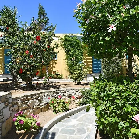 Surfing Village Paros Hotell 3*