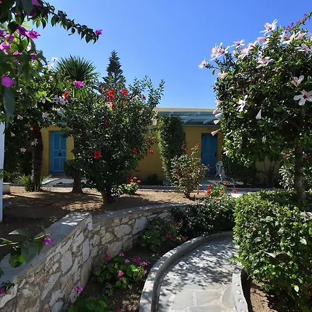 Ξενοδοχείο Surfing Village Paros 3*