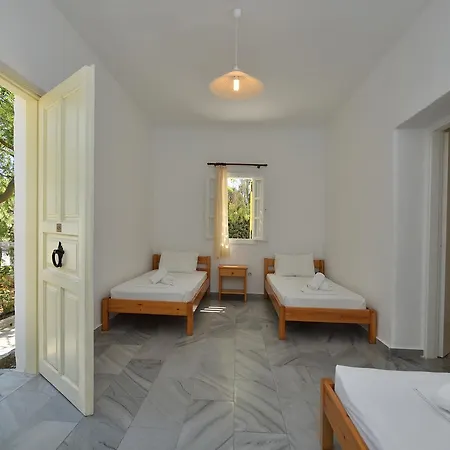 Surfing Village Paros Σάντα Μαρία